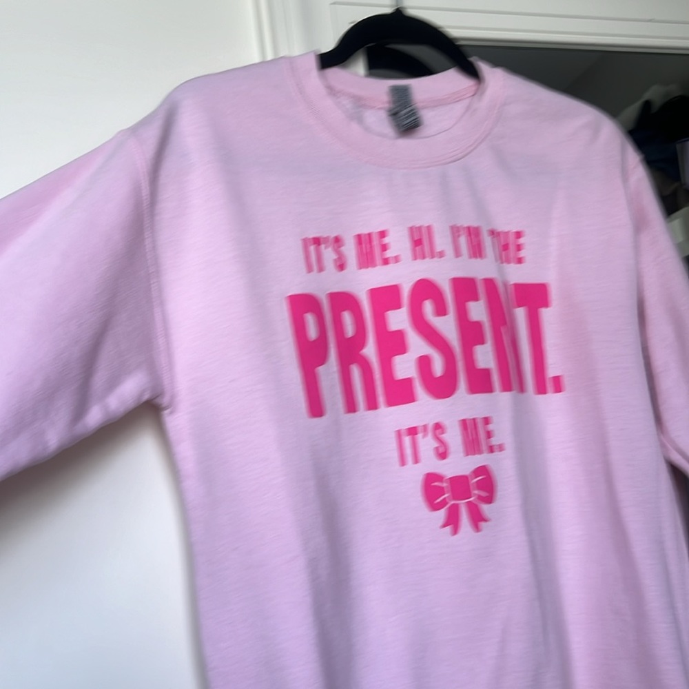 Pink sweatshirt - Picture 2 of 2